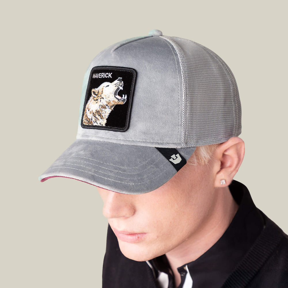 Goorin Velour Wolf Trucker Hat, Gloss, 100% Polyester, One  display picture 3