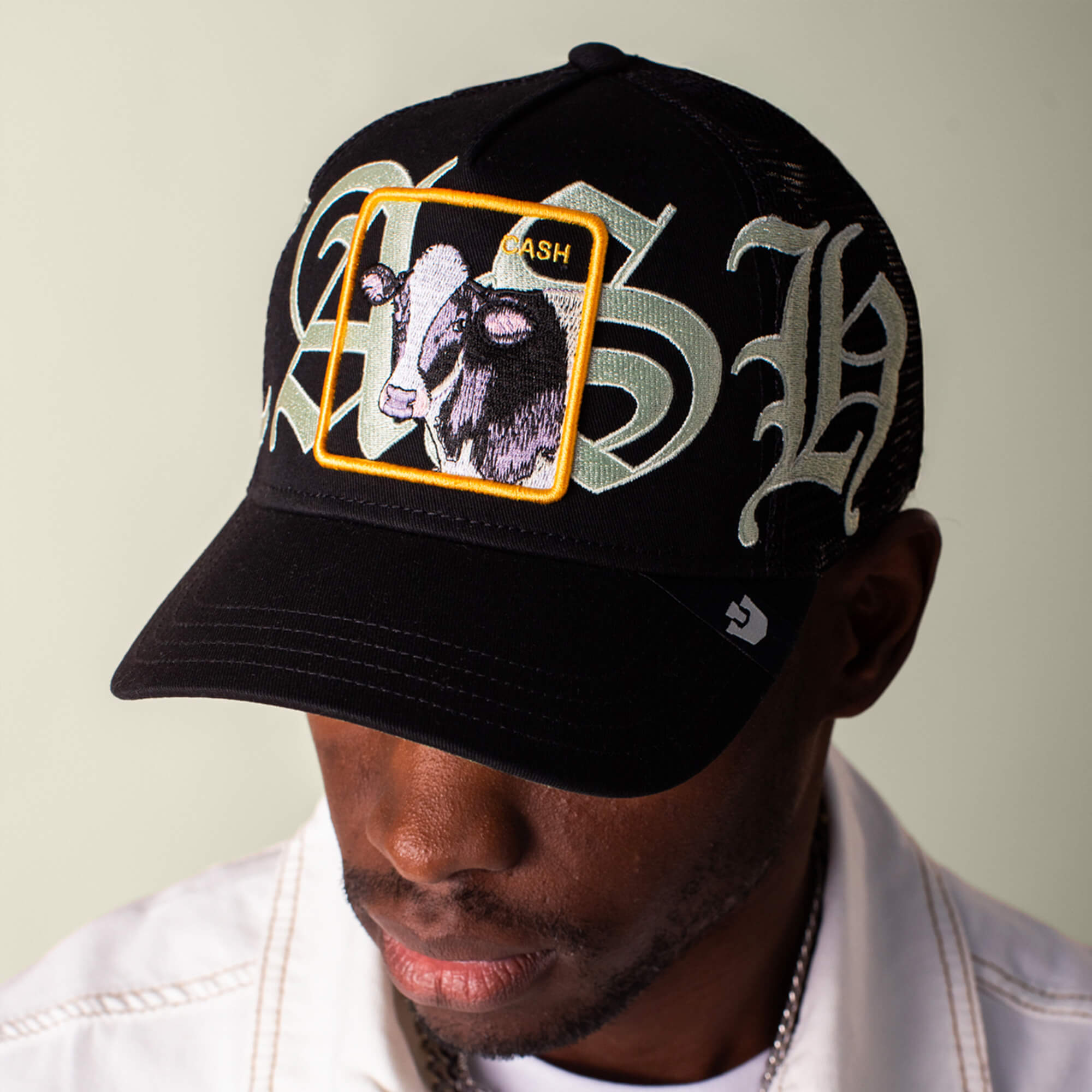 Goorin Old English Cash Trucker Hat, Void, 57/43 Polyester  display picture 1